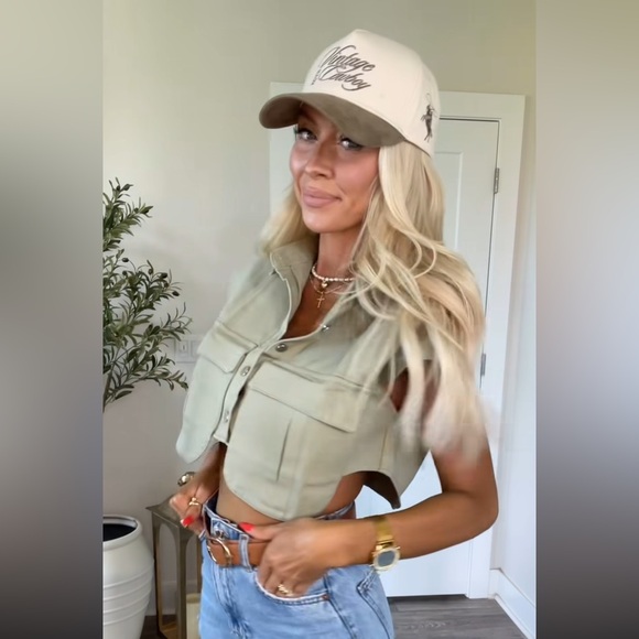 NEW Women's Green Cropped Vest Top - Picture 5 of 6